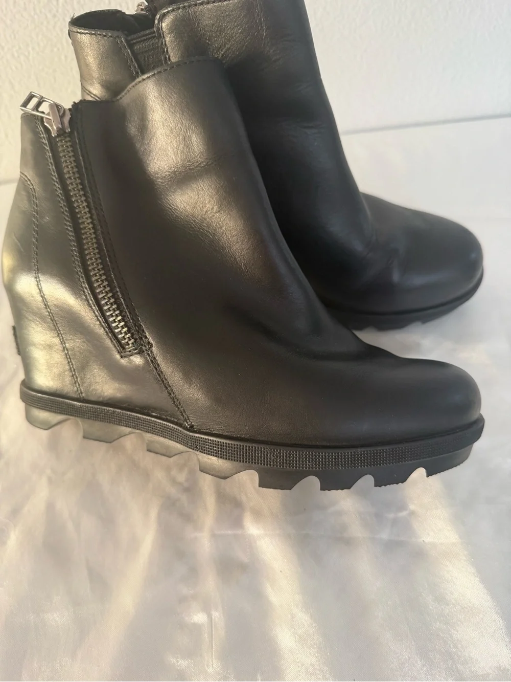 Sorel Black Leather Wedge Ankle Boot with Side Zip Detail